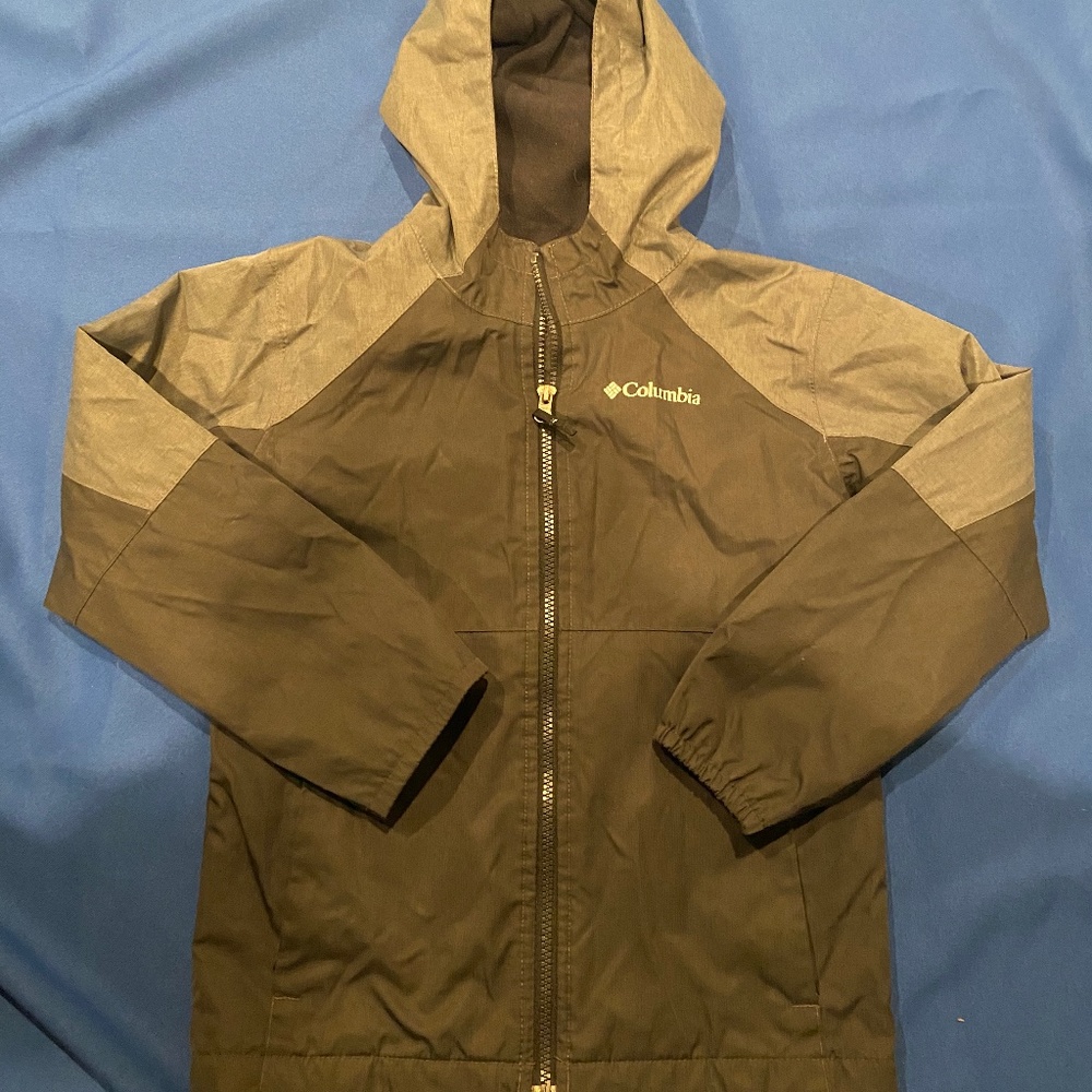 Columbia boys black coat size 8